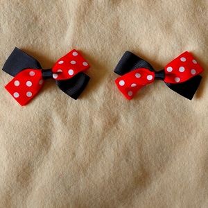 Minnie Mouse Bow Barrettes